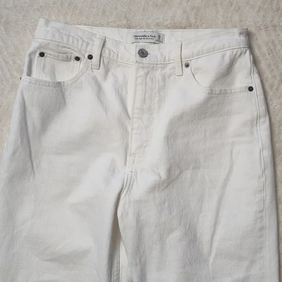 Ambercrombie And Fitch Ultra High Rise Kick Flare Women's White Jeans Size 29/8 - Picture 2 of 11